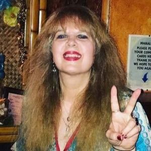 Meet your Posher, Nancy